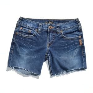 Silver Jeans Distressed Denim Shorts Size 28